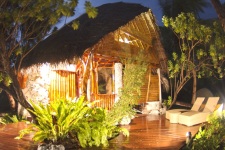 The Tamanu bungalow of the marvelous Ninamu Resort in Tikehau