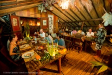 The conviviality at the Cocoperle Lodge in Ahe